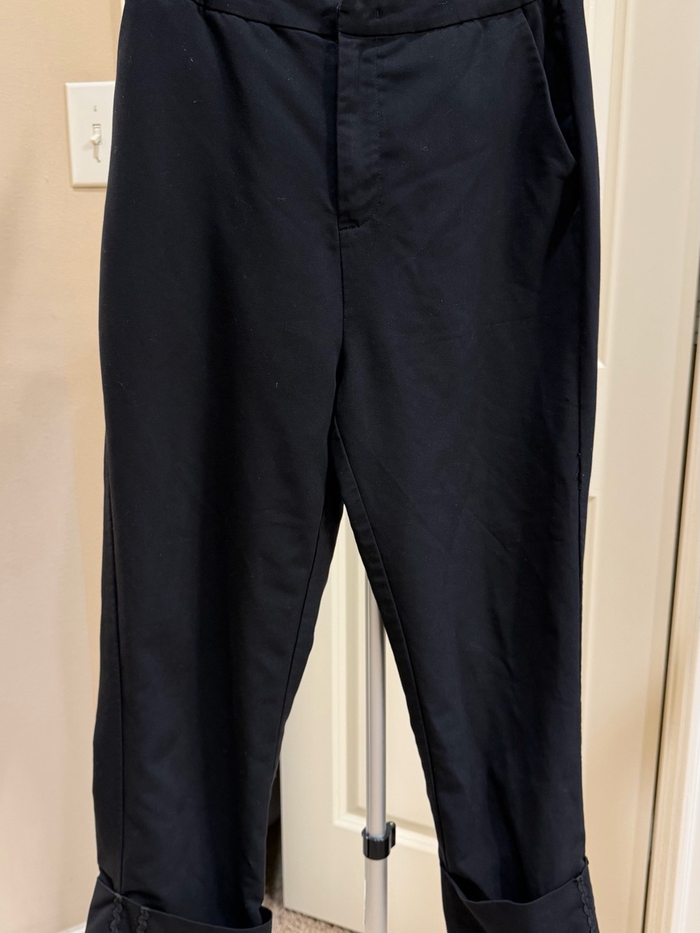 Urban Revivo skinny cut pants
